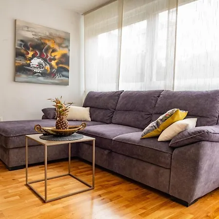 Adria Apartment *